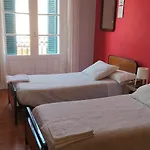 马诺利高级旅馆