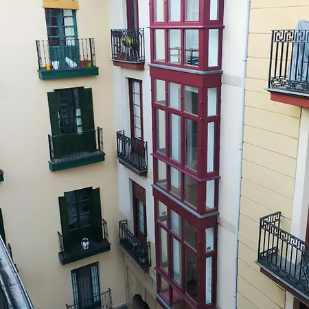 Manoli Penzion Bilbao